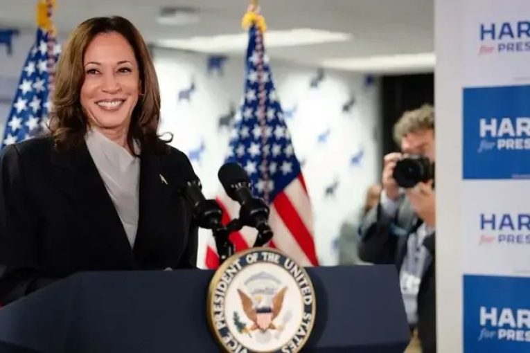 الحزب الديمقراطي يعتمد هاريس لخوض السباق الرئاسي