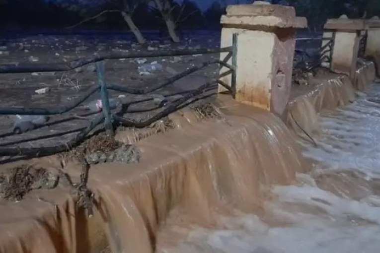 الحماية المدنية تدعو إلى الابتعاد عن ضفاف الأودية وأماكن تشكل السيول