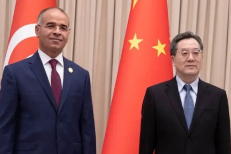 مسؤول صيني رفيع يؤكد اهتمام بلاده بإنجاز المدينة الصحية بالقيروان