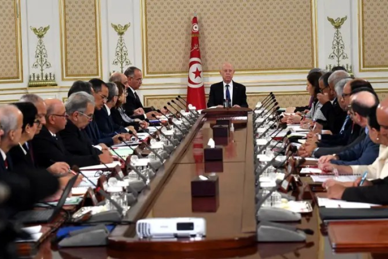 مجلس الوزراء ينظر في مشروع مرسوم ينظّم العلاقة بين غرفتي البرلمان