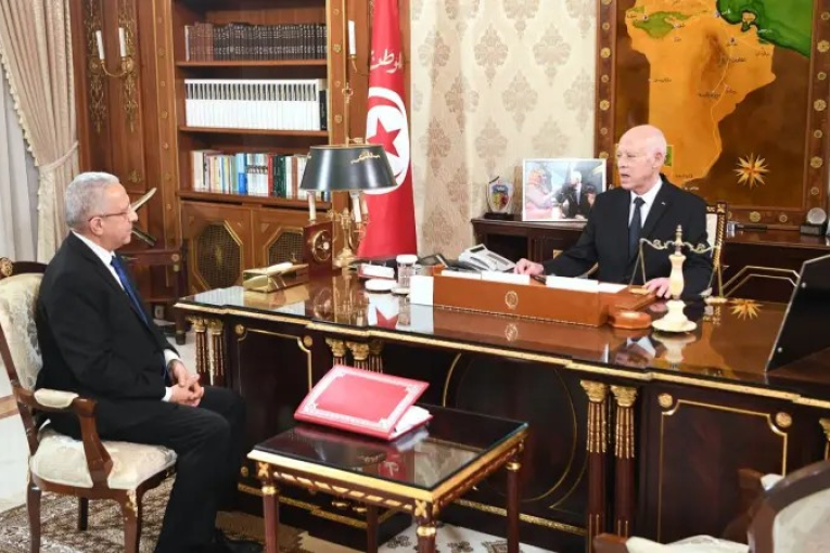 قيس سعيد: المرفق الصحي في حاجة لإعادة بناء والأموال المرصودة متوفرة