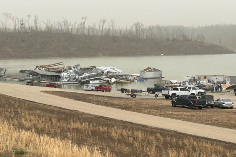 عواصف وأعاصير تخلّف 33 قتيلا على الأقل في الولايات المتحدة