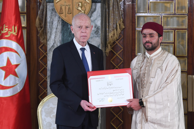 قيس سعيّد يشرف على توزيع جوائز المتفوقين في حفظ القرآن الكريم