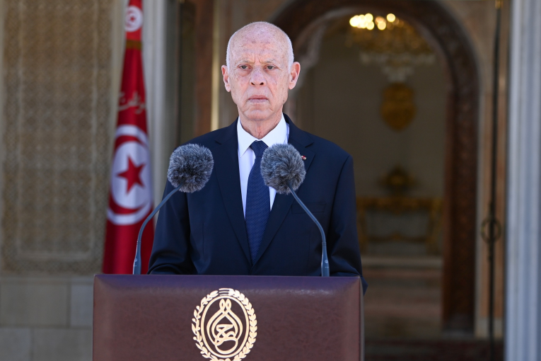 رئيس الجمهورية: التعاضد بين أهالي المزونة وقوات الأمن سيخلّده التاريخ