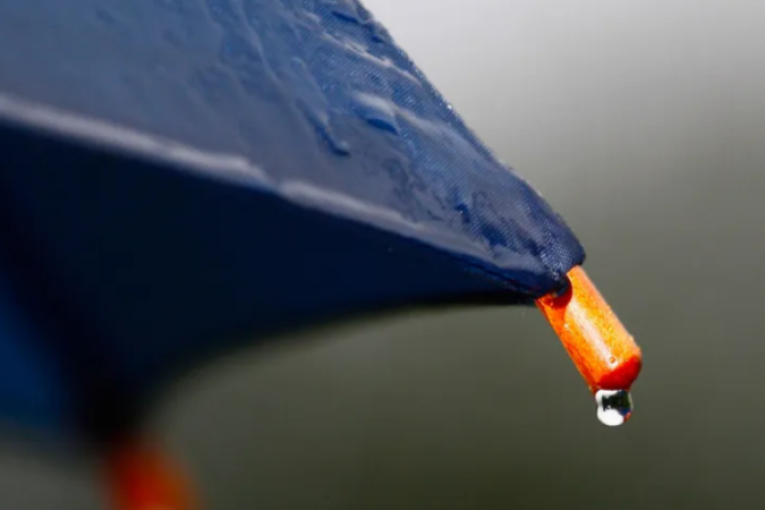 أمطار غزيرة وتساقط البرد في هذه المناطق