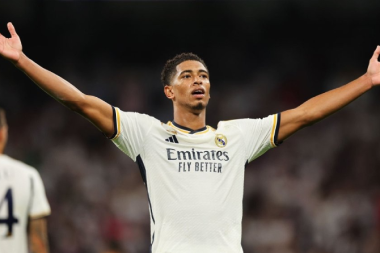 بيلينغهام يغيب نحو ثلاثة أشهر بعد جراحة ناجحة في الكتف