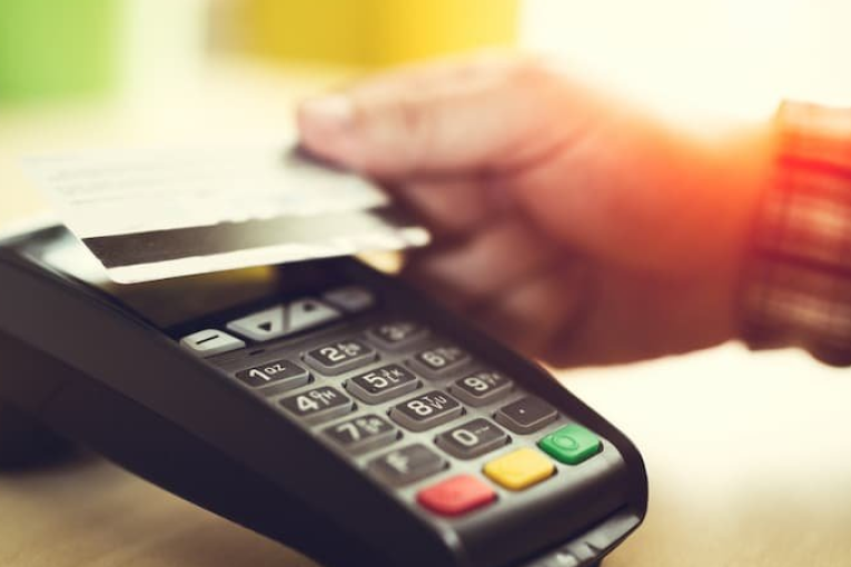 الصوناد تعلن تركيز أجهزة الدفع الإلكتروني لتسهيل خلاص فواتير الاستهلاك