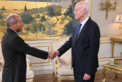 رئيس الجمهورية يلتقي السفير اللبناني بمناسبة انتهاء مهامه