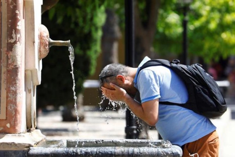 إسبانيا: موجات الحر تودي بحياة 1180 شخصا خلال شهرين