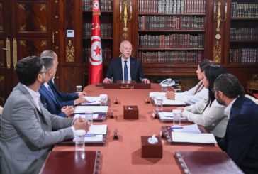 رئيس الجمهورية يجتمع بعدد من أصحاب حاملي شهادة الدكتوراه