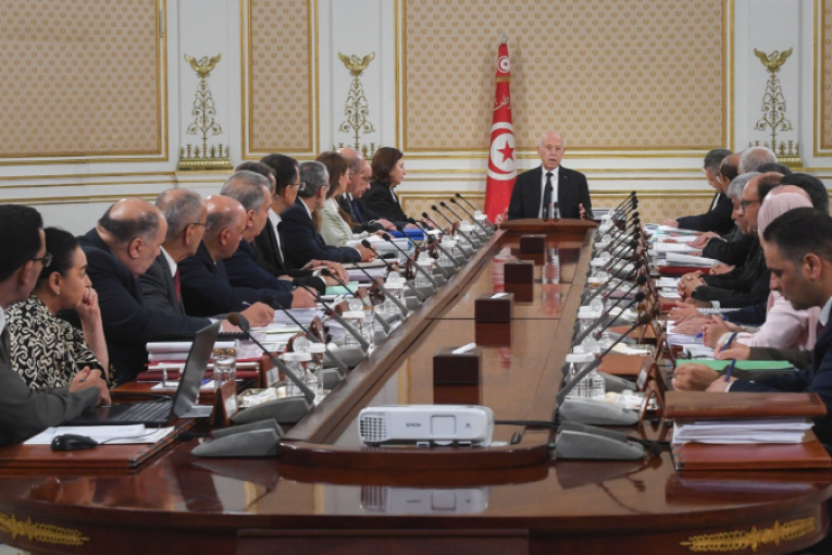 رئيس الجمهورية يُشرف على اجتماع مجلس الوزراء