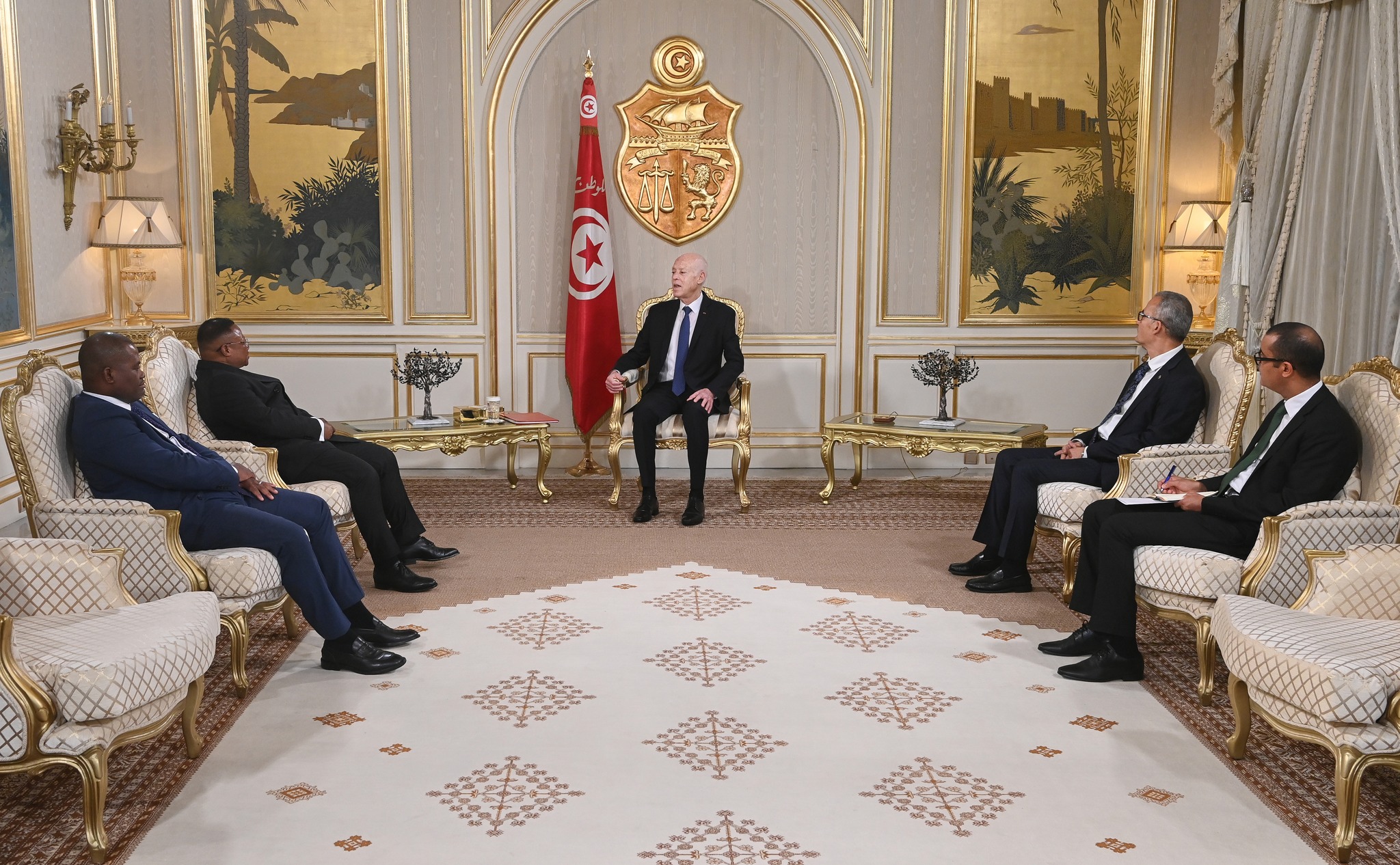 رئيس الجمهورية يتسلّم أوراق اعتماد سفراء جدد في تونس