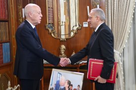 تقدّم أشغال بناء مستشفيات في لقاء رئيس الجمهوريّة بوزير الصحة