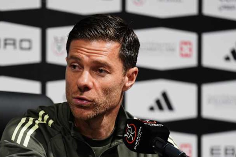 إقالة تشابي ألونسو من تدريب ريال مدريد