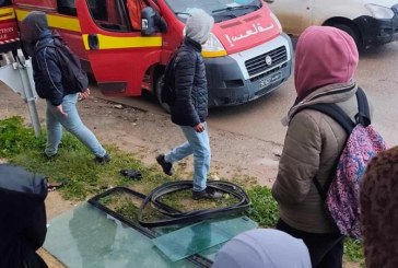 منزل تميم: سقوط تلاميذ من حافلة نقل مدرسي بعد تهشّم بلورها‎