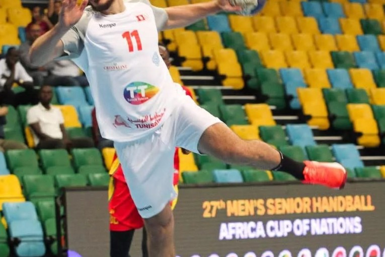 كرة اليد: المنتخب الوطني يتأهّل إلى نصف نهائي بطولة إفريقيا