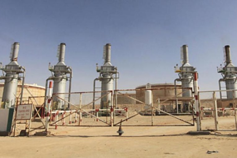 البرمة: 10 آبار جديدة لإنتاج النفط والغاز ودراسة لتأهيل المطار