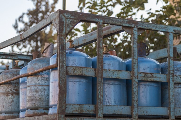 تعليق نشاط موزعي قوارير الغاز المنزلي والتلويح بإضراب مفتوح