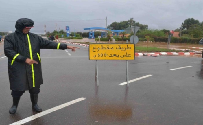 قائمة الطرقات المقطوعة في عدد من المناطق