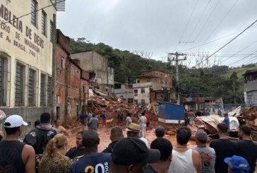 ارتفاع عدد ضحايا الفيضانات في البرازيل إلى 40 قتيلا