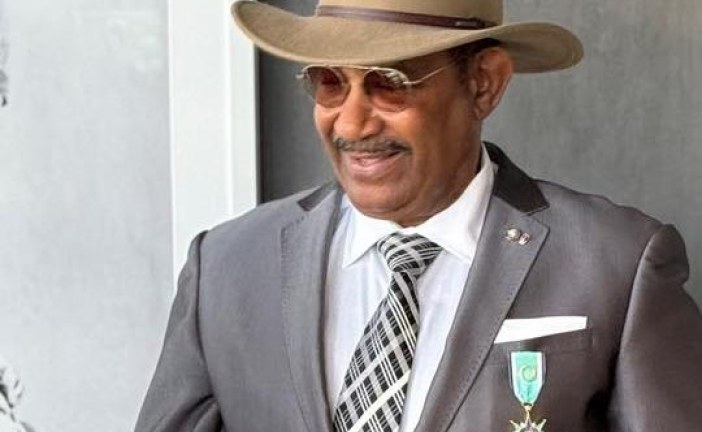 رجل الأعمال التونسي العياشي العجرودي ضيف الاتحاد الافريقي في منتدى افريقيا