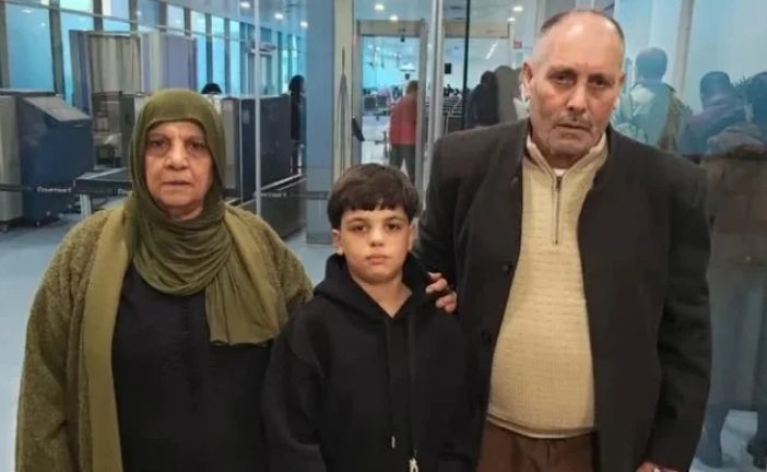 تونس تستقبل الطفل الفلسطيني الجريح خليل أبو دقة لتلقي العلاج