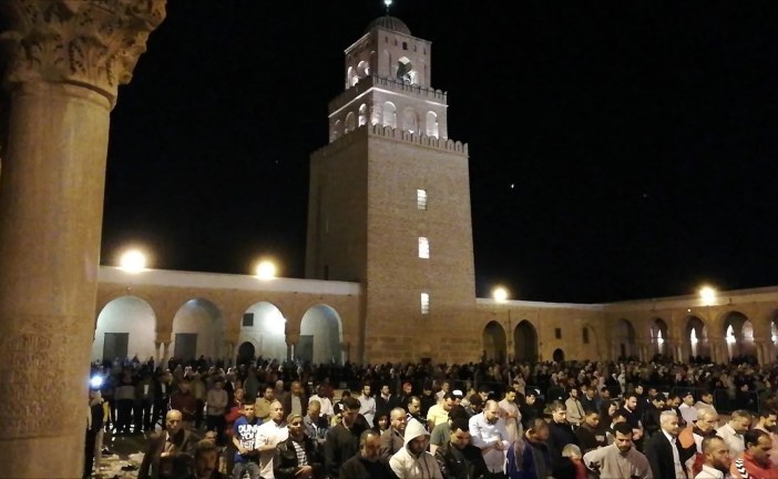 إحياء ذكرى غزوة بدر في جامع عقبة بن نافع بالقيروان