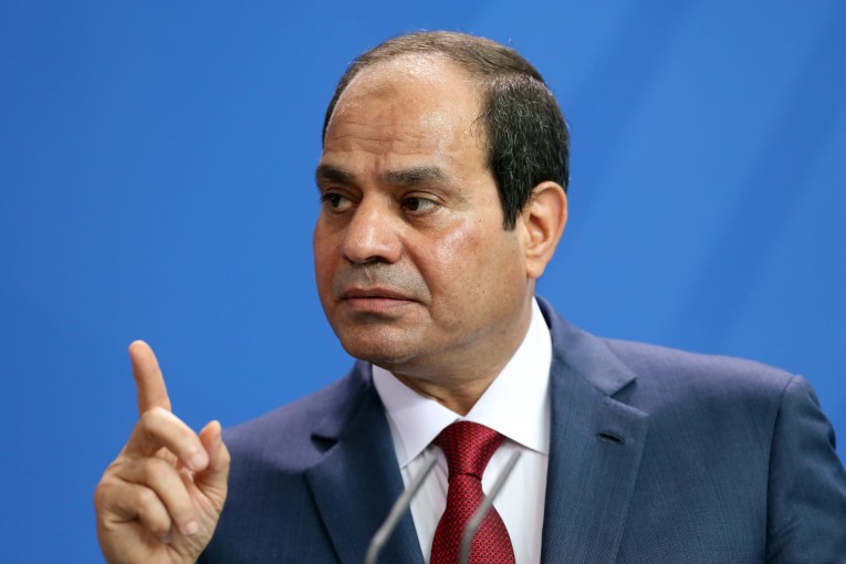 السيسي يطالب إسرائيل بوقف توسعها في غزة