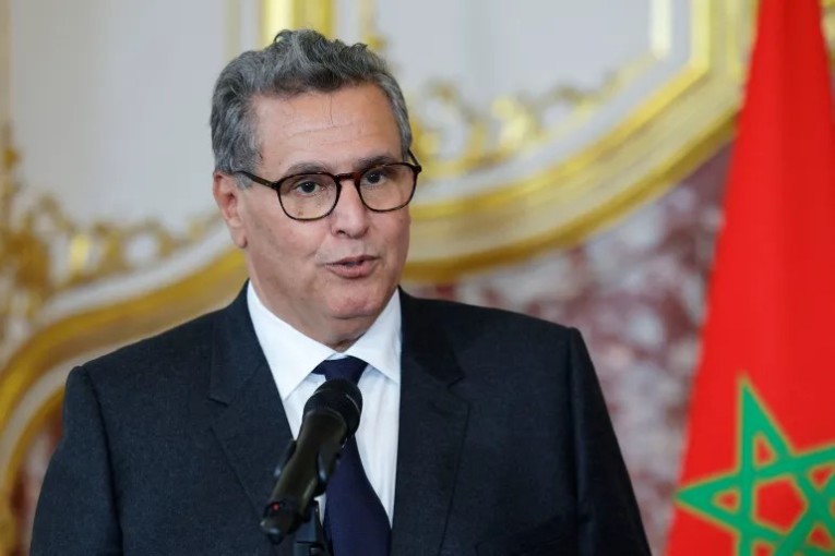 المغرب يلغي “الساعة الإضافية” نهائيا ويعود إلى توقيت غرينيتش