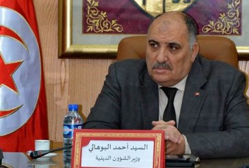 وزير الشؤون الدينية يدعو إلى تخصيص خطب الجمعة للتوعية بقوانين المرور