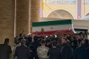 مئات الإيرانيين يتوافدون على مصلى طهران قبل ساعات من تشييع علي خامنئي