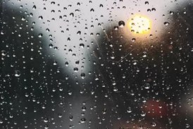 أمطار رعدية ومحليا غزيرة الليلة